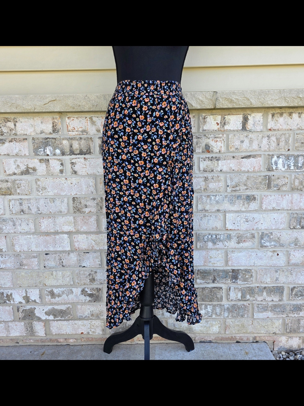 Polly & Esther Floral Boho Midi Skirt Womens Small Black Orange Ruffle Hem